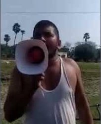 Jaldi waha se hati Meme Template