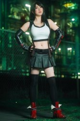 Aitaiki Mochi ☆ Audrey ☆ Tifa Lockhart Cosplay! Meme Template
