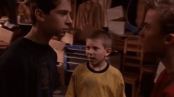 Deja de habla y pegale Meme Template