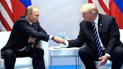 Putin and Trump 'shake on it' 1200x675 Meme Template