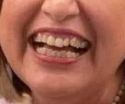 Imposible reconocer a alguien por su sonri... Meme Template