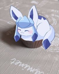 Glaceon loaf cupcake Meme Template