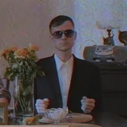MC Silk w garniturze Meme Template