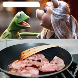 Miss Piggy and Kermit Meme Template