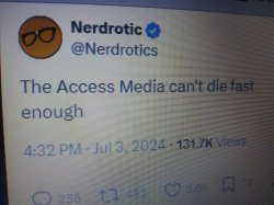 access media die Meme Template