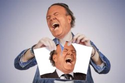 Julio iglesias se parte en dos 2 Meme Template