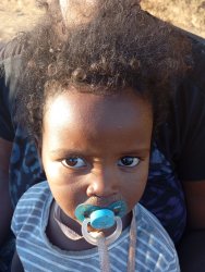 Eu olhando pra pessoa que comeu meu doce Meme Template