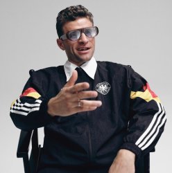 Thomas Müller Meme Template