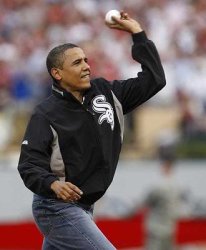 Obama Throws Like A Girl Meme Template