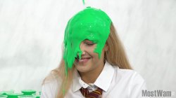 Cute green gunge slime Meme Template