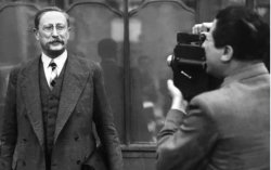 Léon Blum Meme Template