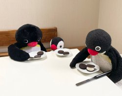 Pingu family dinner Meme Template