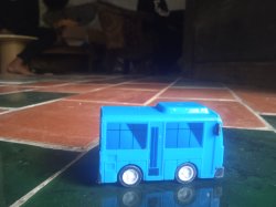 Rumah bus Meme Template