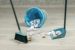 Spain The Dustpan Meme Template