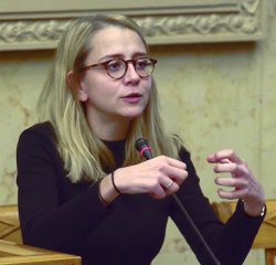 Anastasia Colossimo Meme Template