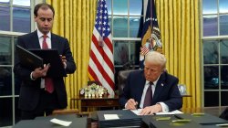 Trump signs Meme Template