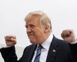 Trump sucks Meme Template