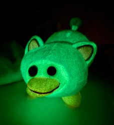 IT GLOWS!!!!!! Meme Template
