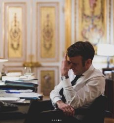 Macron Meme Template