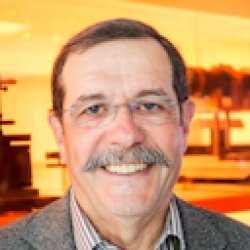 quand je me fais debunk mes axiomes Meme Template