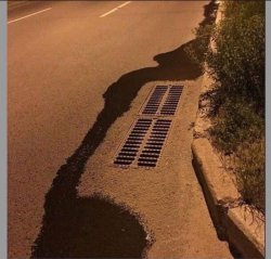 Water skipping the drainage Meme Template