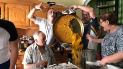 Paella family Meme Template