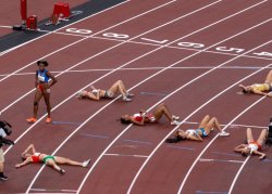 finish line collapse Meme Template