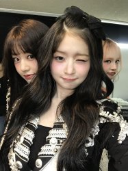 3 Women, one is acting silly Meme Template
