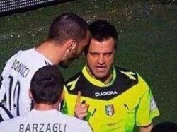 Bonucci-referee-head Meme Template