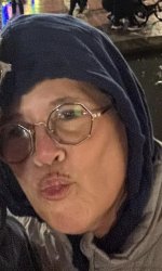 BUTTHOLE LIPS Meme Template