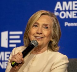 Hillary Clinton Heart Throb I'm in Love Meme Template