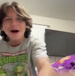 When your mom walks in when your beating it Meme Template