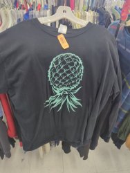 Upside down pineapple shirt Meme Template