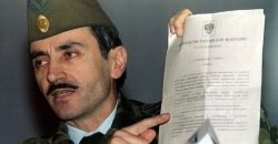 Dzhokhar Dudayev pointing out Meme Template