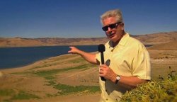 Huell Howser pointing Meme Template