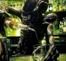 Xenomorph pouring a drink Meme Template