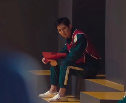Gi-Hun Death Glare Meme Template