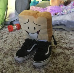 Woody BFDI wearing my shoes Meme Template