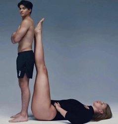 tall woman, small man Meme Template