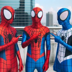 3 Spiderman señalándose Meme Template