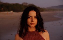 Ana de armas Meme Template