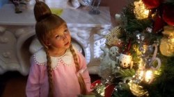 Cindy Lou who Where are you christmas Meme Template