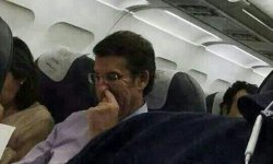 Feijoo limpiando España Meme Template