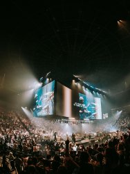 ATLERNATIVE KINGDOM lures FAR TOO MANY Meme Template