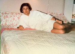 Trump in bed Ick Meme Template