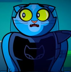 Claw Looks So Scared/Afraid Meme Template