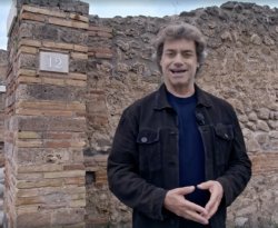 alberto angela pompei Meme Template