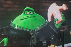 Le Frog Skeptical Meme Template
