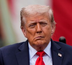 Trump crooked jaw Meme Template
