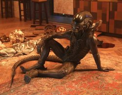 Sexy xenomorph Meme Template